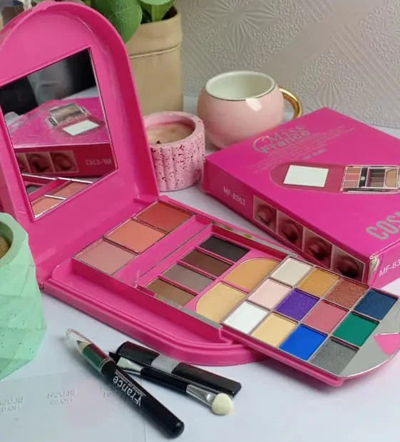 Miss France Makeup Kit